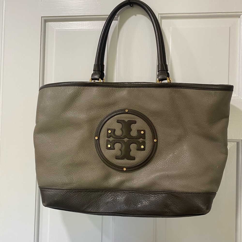Vintage Tory Burch Romy Large Tote Pebbled Mushroom and Brown Leather Iconic T